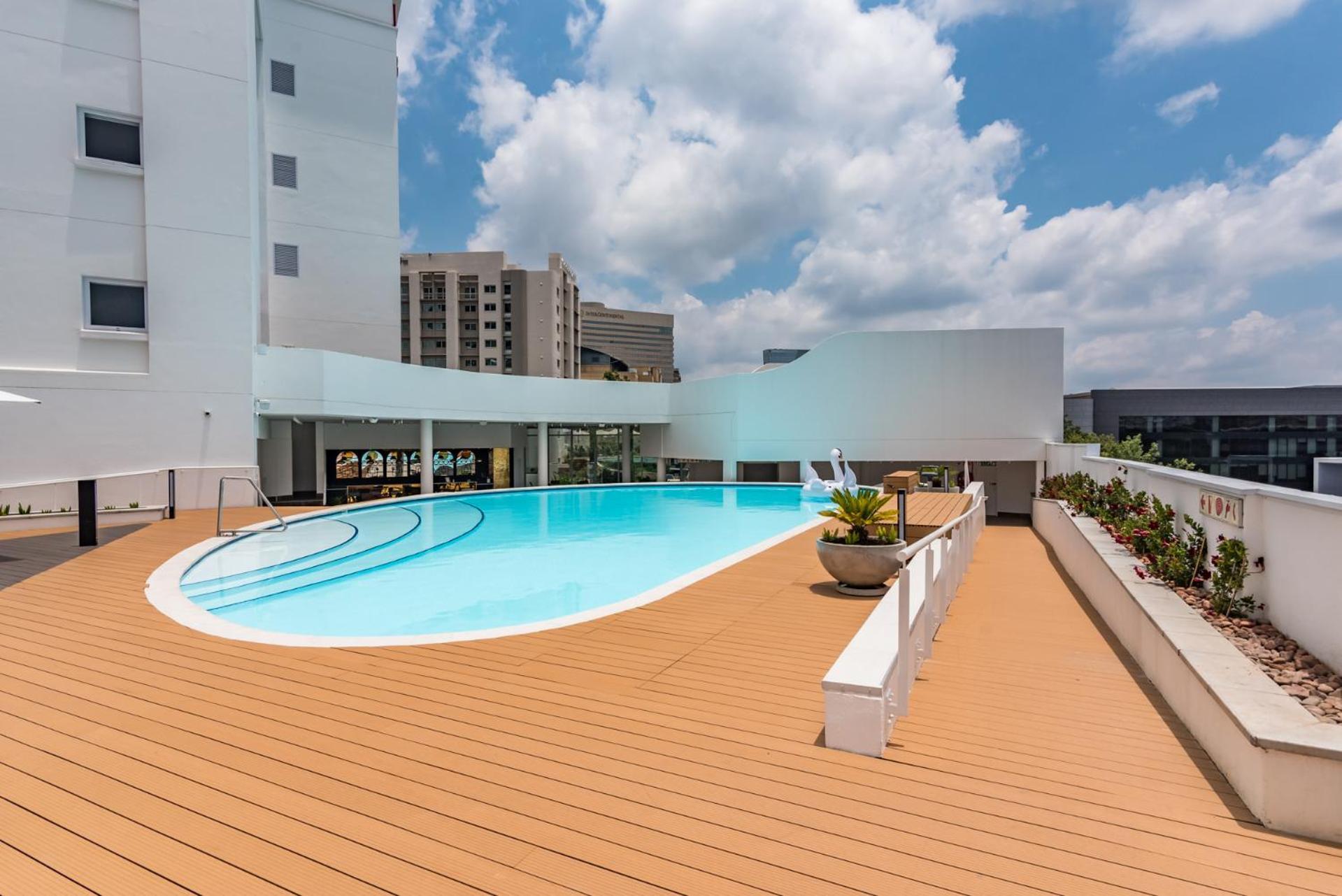 Hotel Sky Sandton Johannesburg Exterior photo